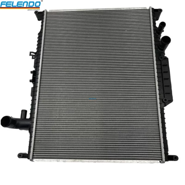 Felendo Radiator for Land Rover Sport 10-13 LR4 3.0L Diesel LR015561