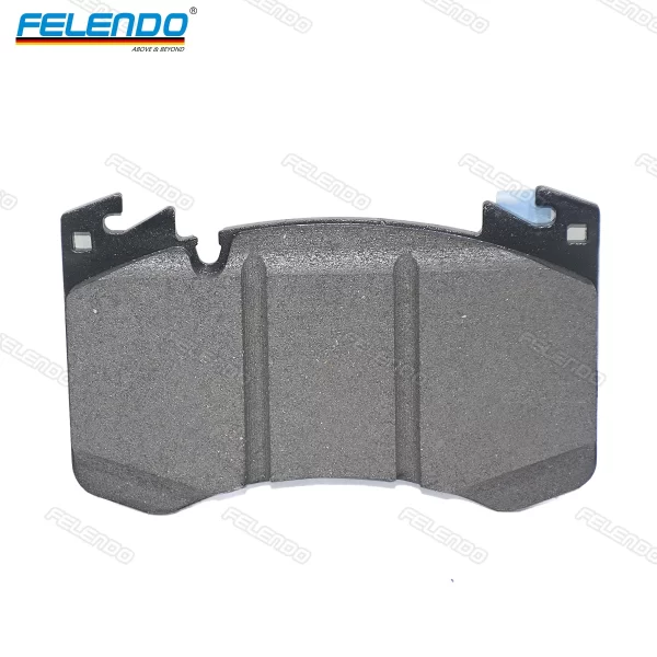 Front Brake Pad Set LR157389 for Land Rover RR Sport Range Rover 1994-2001